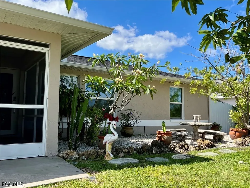 702 SW 25th Street Cape Coral FL 33914