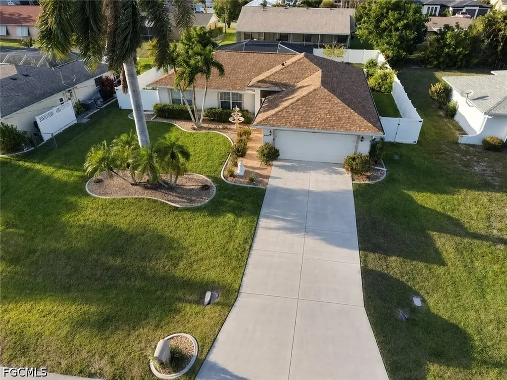 1825 SE 12th Terrace Cape Coral FL 33990