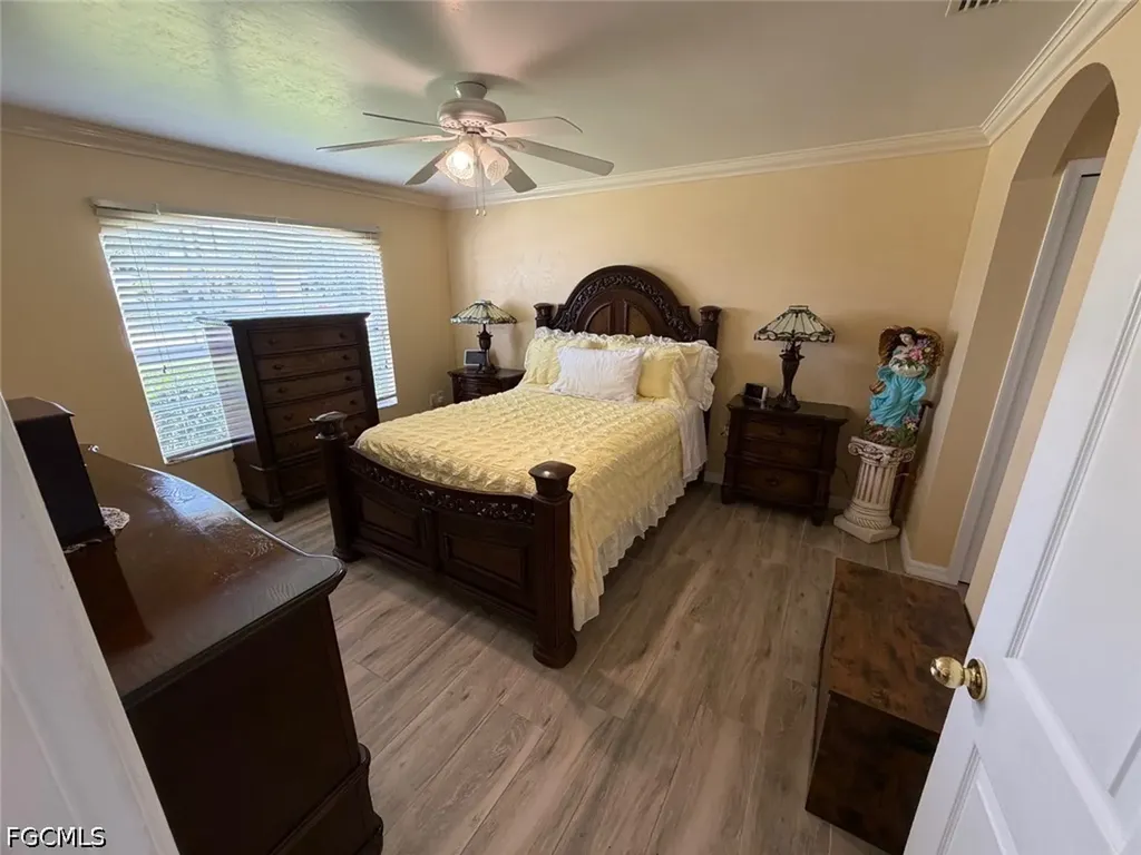 1825 SE 12th Terrace Cape Coral FL 33990