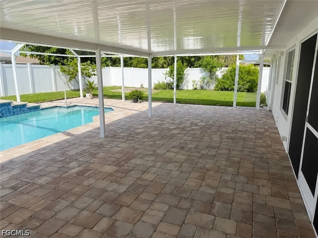 1825 SE 12th Terrace Cape Coral FL 33990