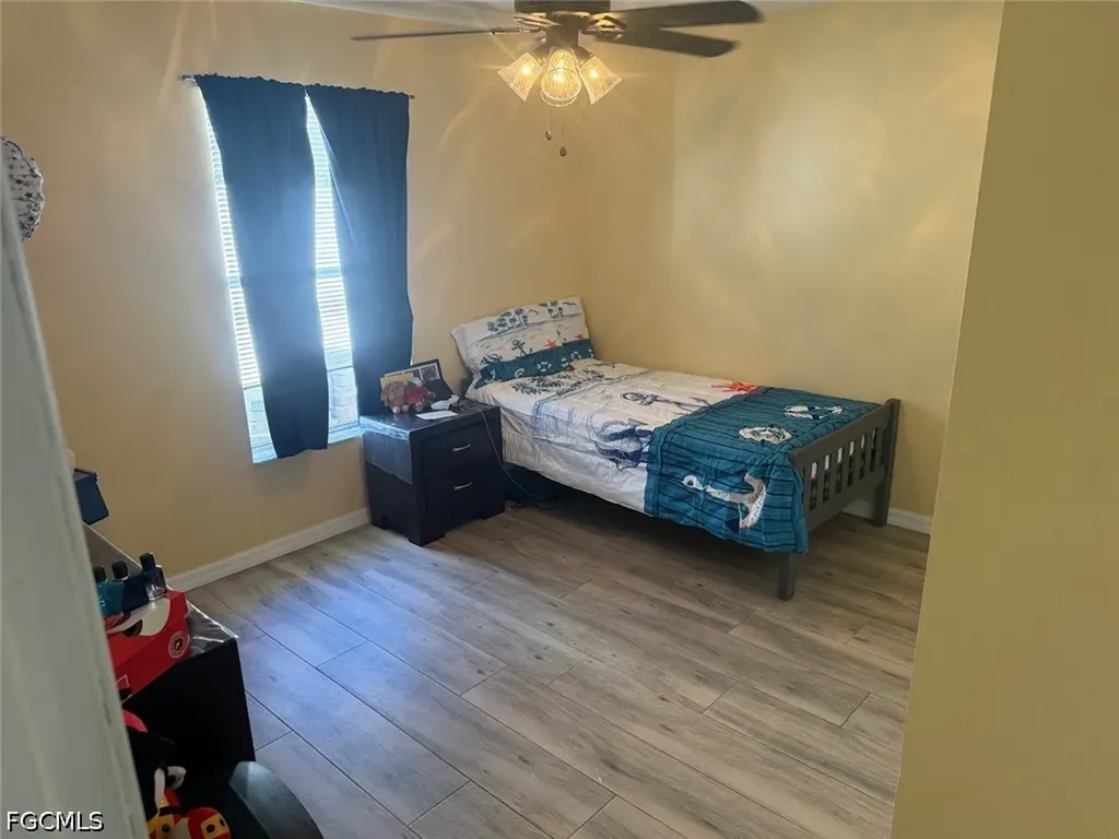 1825 SE 12th Terrace Cape Coral FL 33990