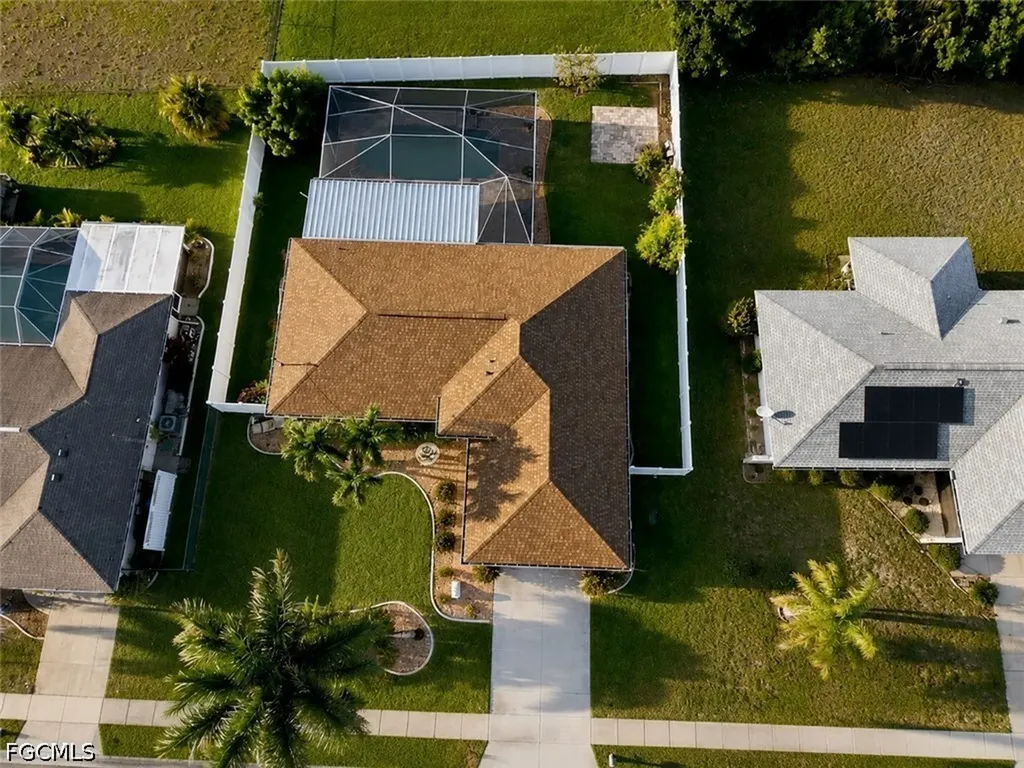 1825 SE 12th Terrace Cape Coral FL 33990