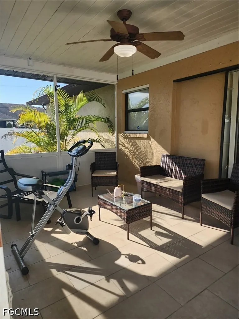 2102 SE 8th Terrace Cape Coral FL 33990