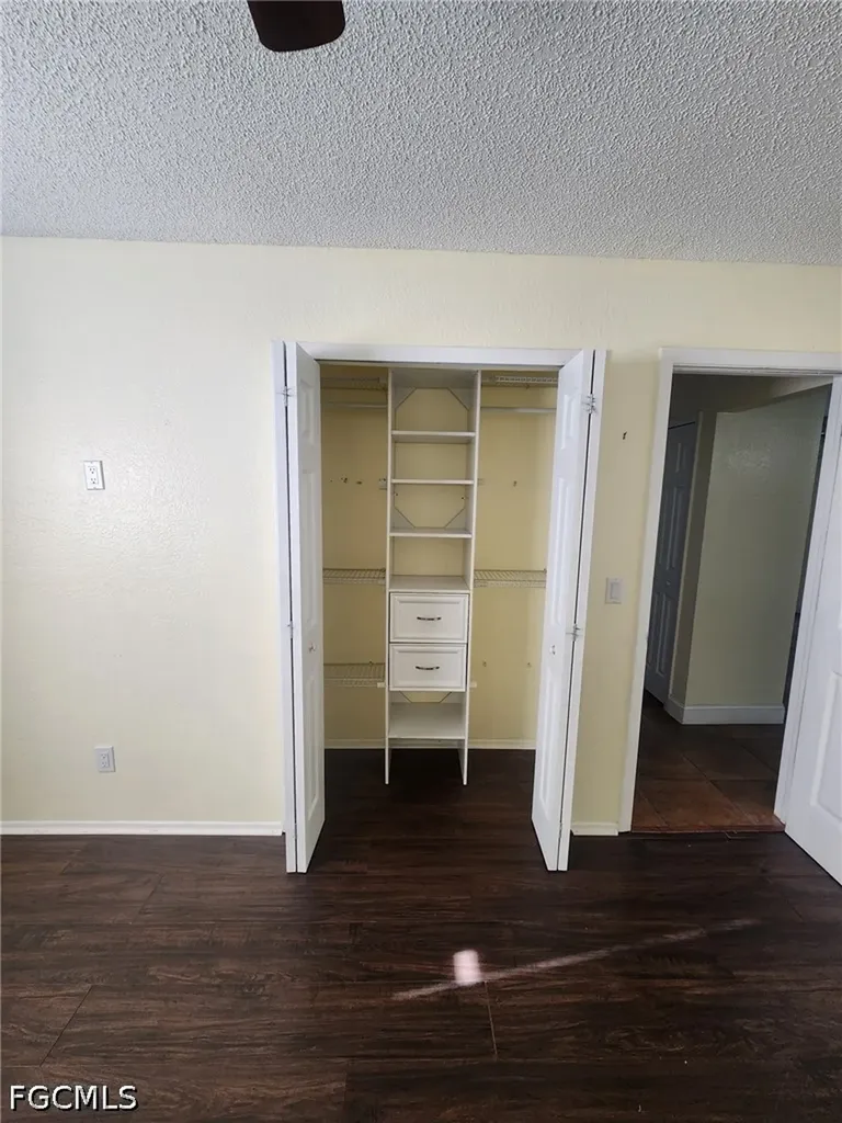 2102 SE 8th Terrace Cape Coral FL 33990