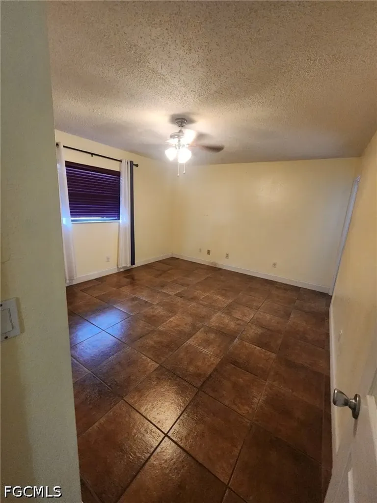 2102 SE 8th Terrace Cape Coral FL 33990