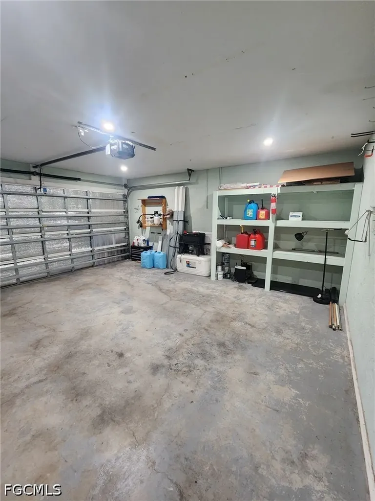 2102 SE 8th Terrace Cape Coral FL 33990