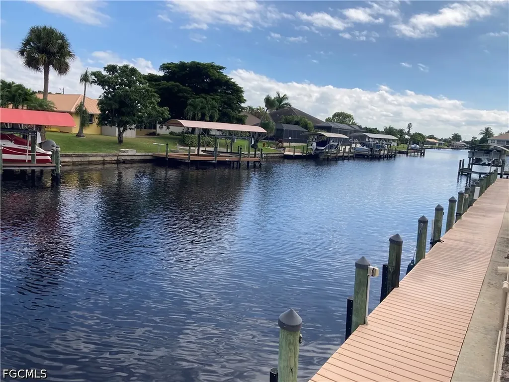 4321 Country Club Boulevard Cape Coral FL 33904