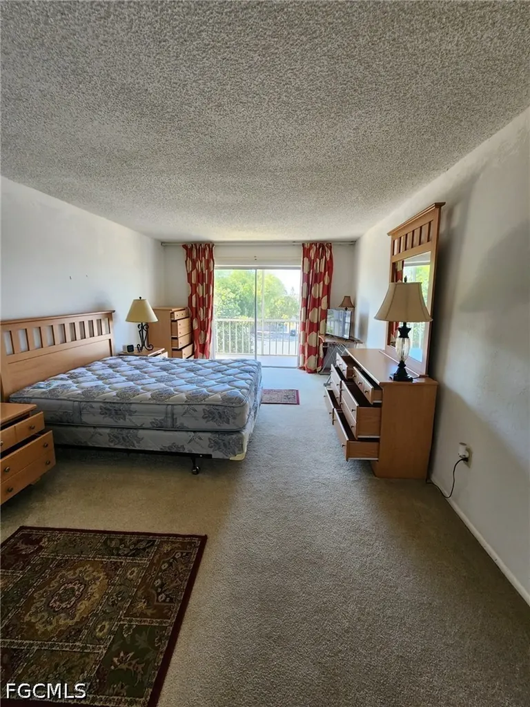 4906 Victoria Drive Cape Coral FL 33904