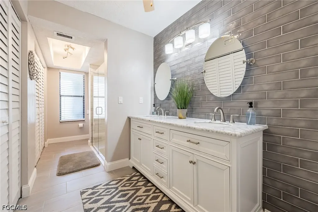 3736 SE 12th Avenue Cape Coral FL 33904