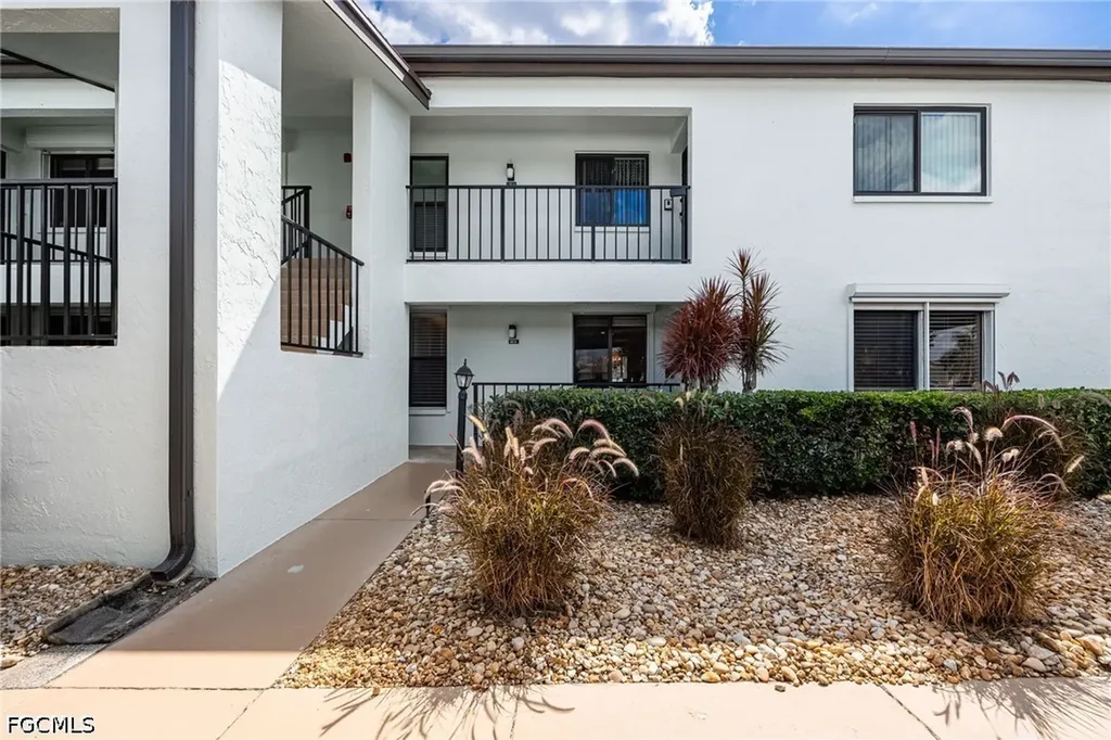3736 SE 12th Avenue Cape Coral FL 33904