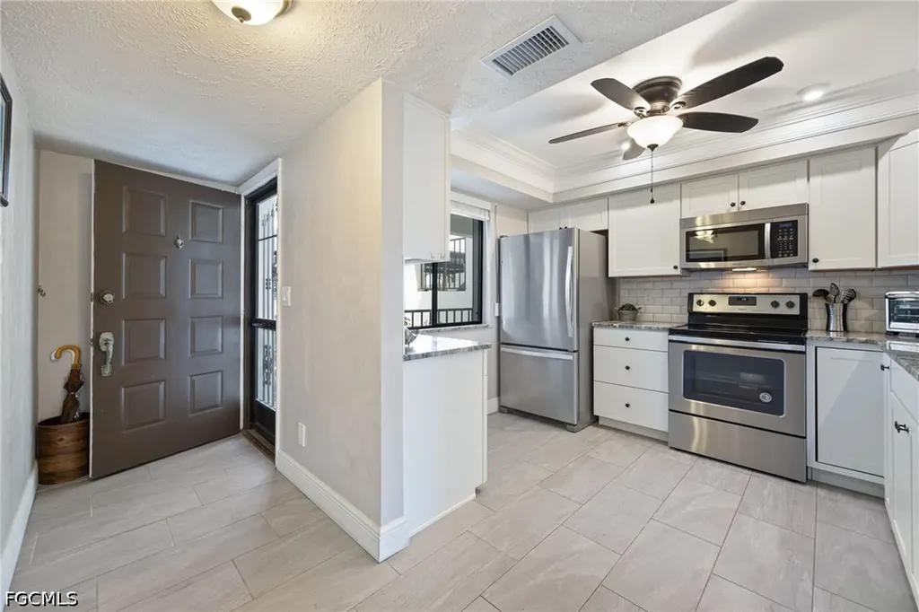 3736 SE 12th Avenue Cape Coral FL 33904