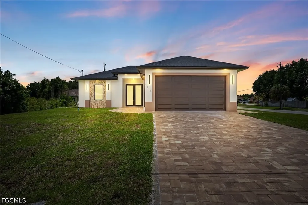 2917 1st Street SW Lehigh Acres FL 33976