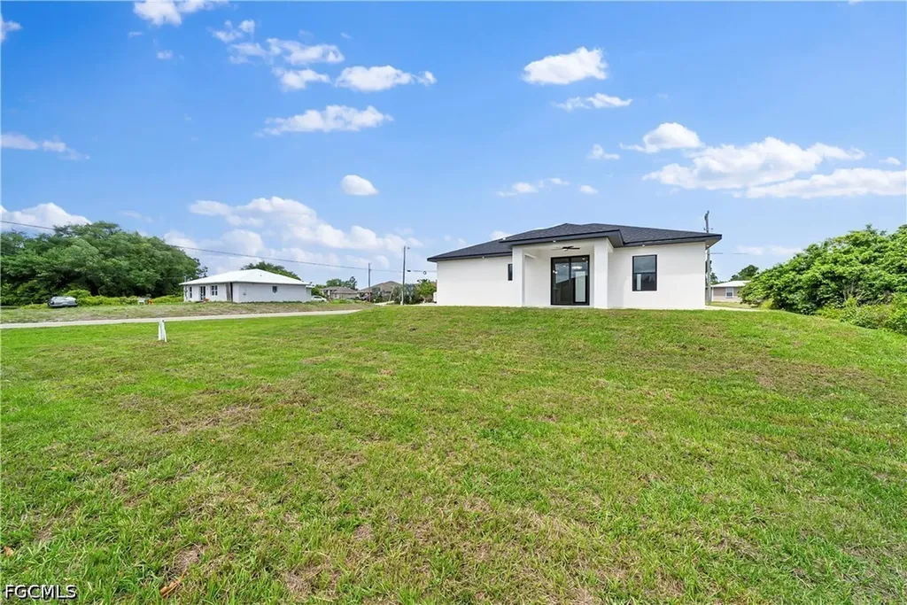 2917 1st Street SW Lehigh Acres FL 33976