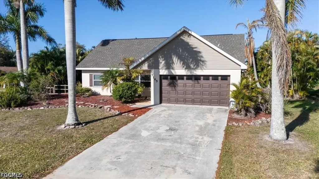 7165 Columbia Circle E Fort Myers FL 33908