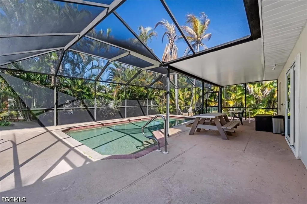 7165 Columbia Circle E Fort Myers FL 33908