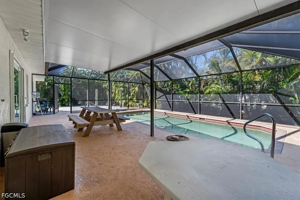 7165 Columbia Circle E Fort Myers FL 33908