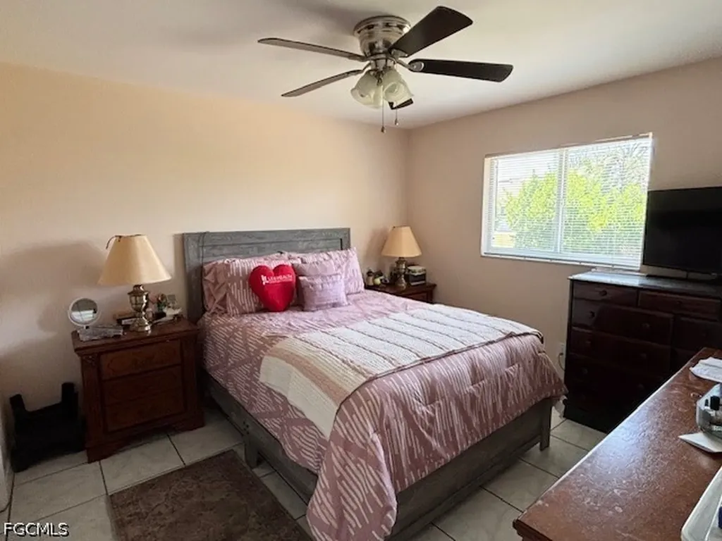4346 SW 7th Place Cape Coral FL 33914