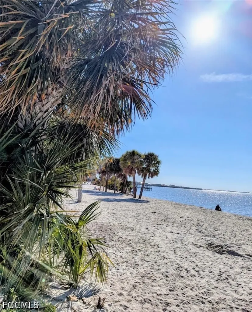 21484 Edgewater Drive Port Charlotte FL 33952