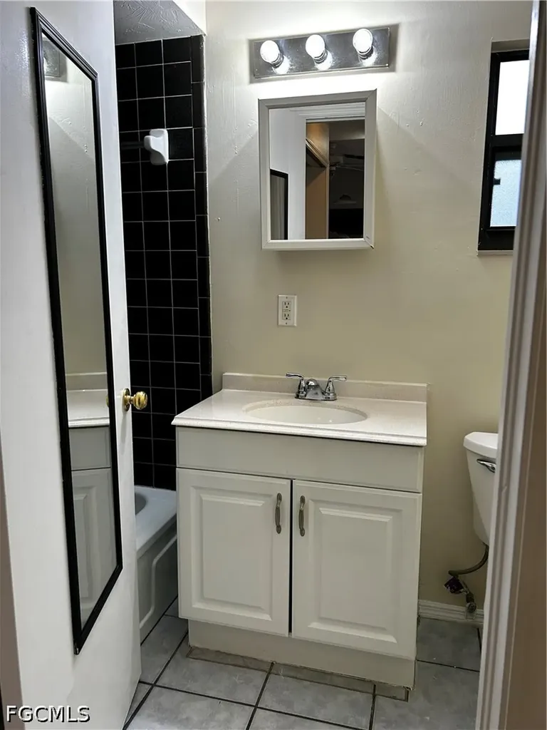 229 Hancock Bridge Parkway Cape Coral FL 33990