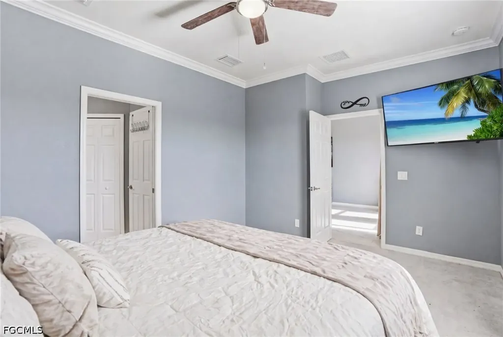 2519 Vine Avenue Naples FL 34120