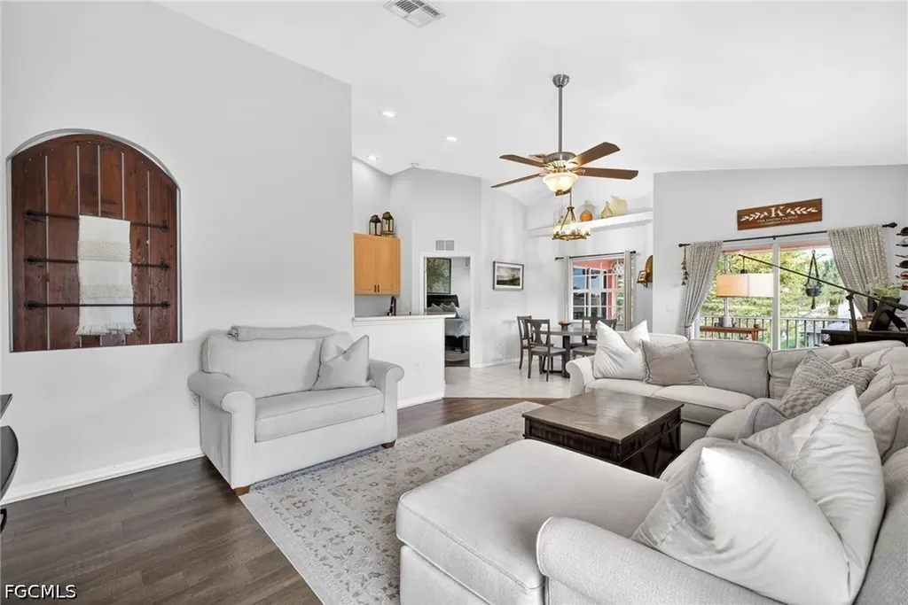 5450 Park Road Fort Myers FL 33908