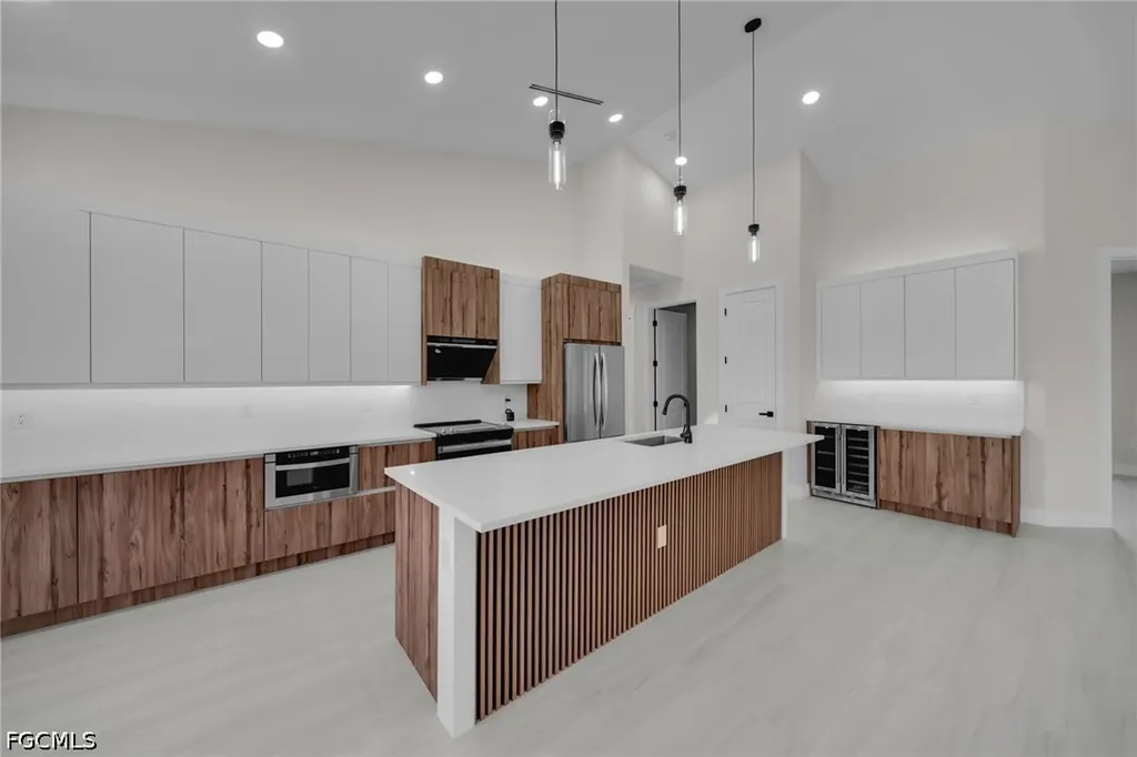 1947 NW 34th Avenue Cape Coral FL 33993