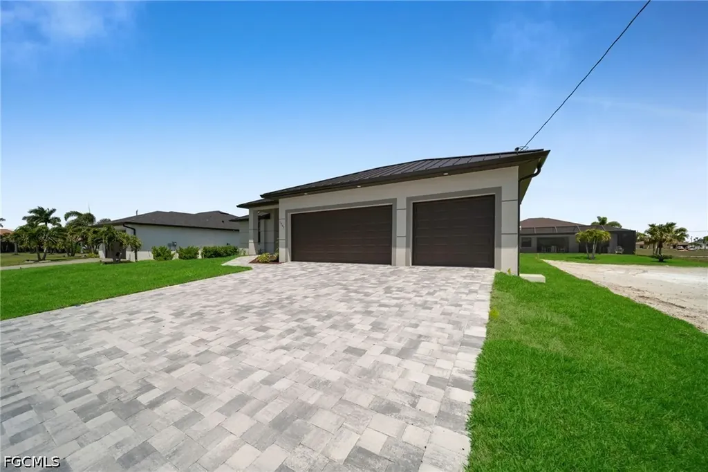 1947 NW 34th Avenue Cape Coral FL 33993