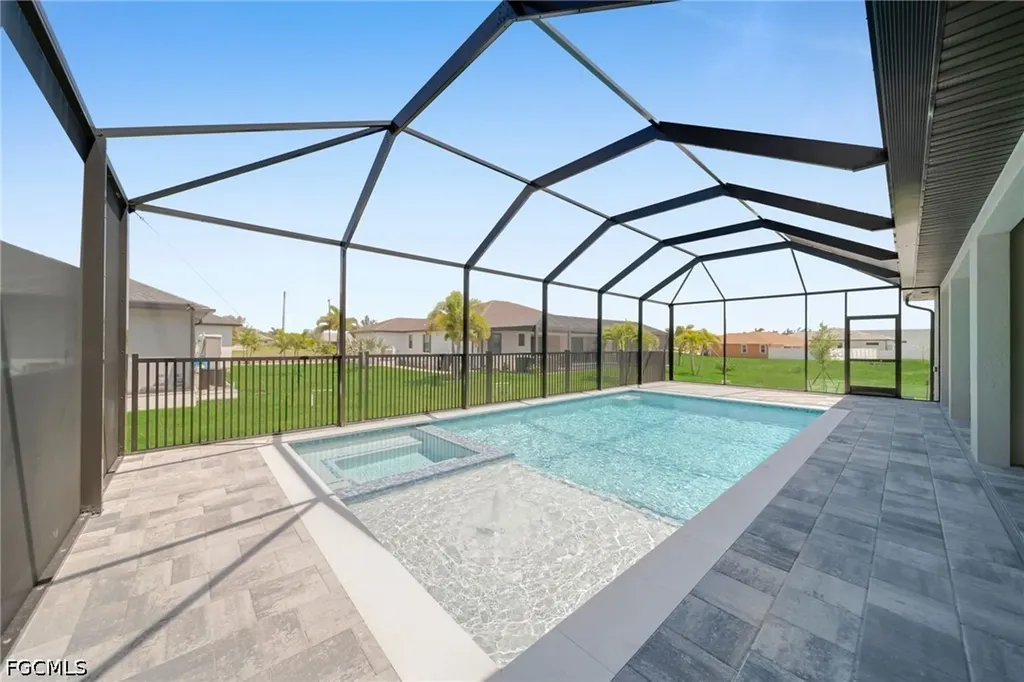 1947 NW 34th Avenue Cape Coral FL 33993