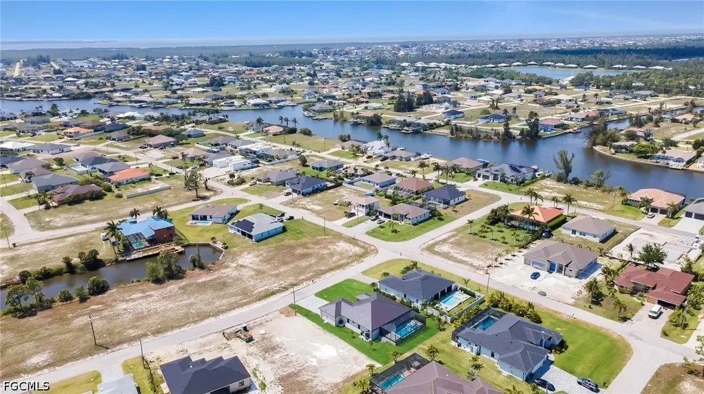 1947 NW 34th Avenue Cape Coral FL 33993