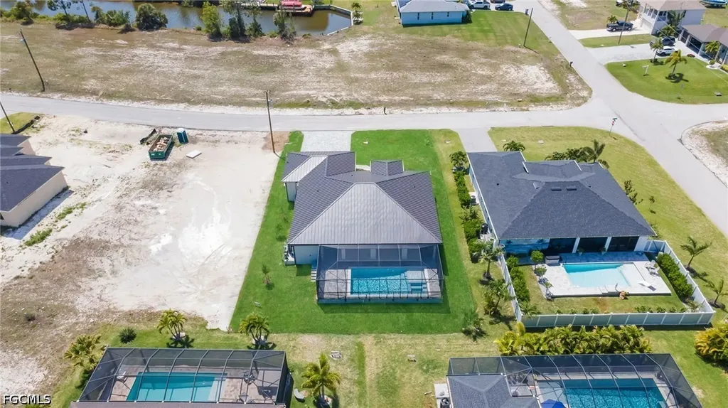 1947 NW 34th Avenue Cape Coral FL 33993