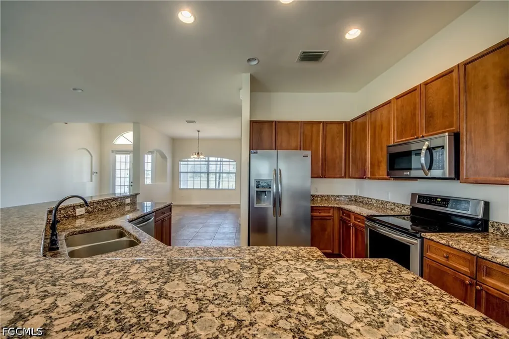 1810 NE 27th Street Cape Coral FL 33909