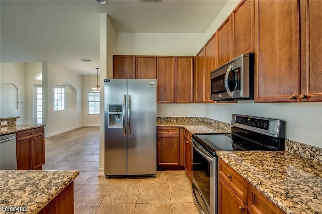 1810 NE 27th Street Cape Coral FL 33909