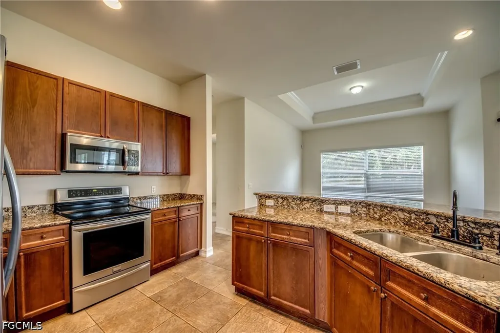 1810 NE 27th Street Cape Coral FL 33909