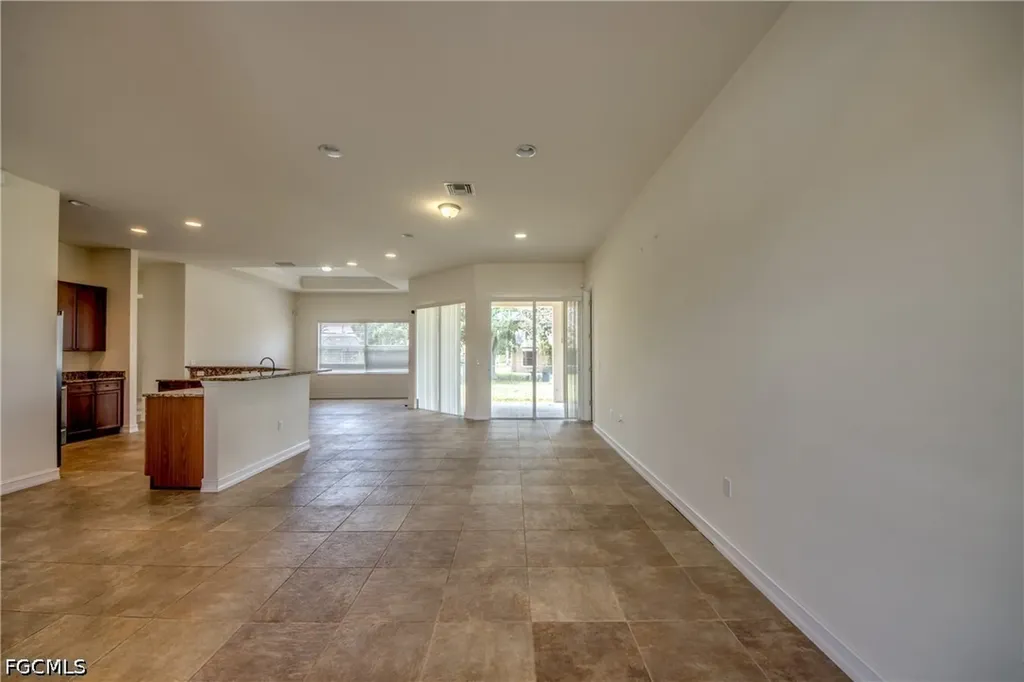1810 NE 27th Street Cape Coral FL 33909