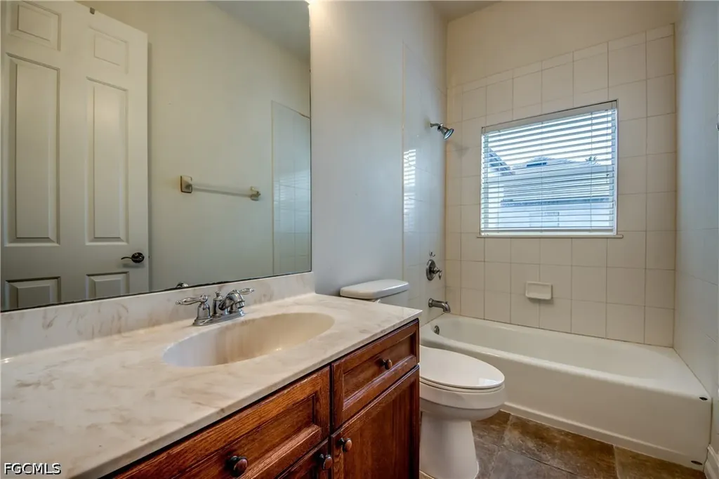 1810 NE 27th Street Cape Coral FL 33909