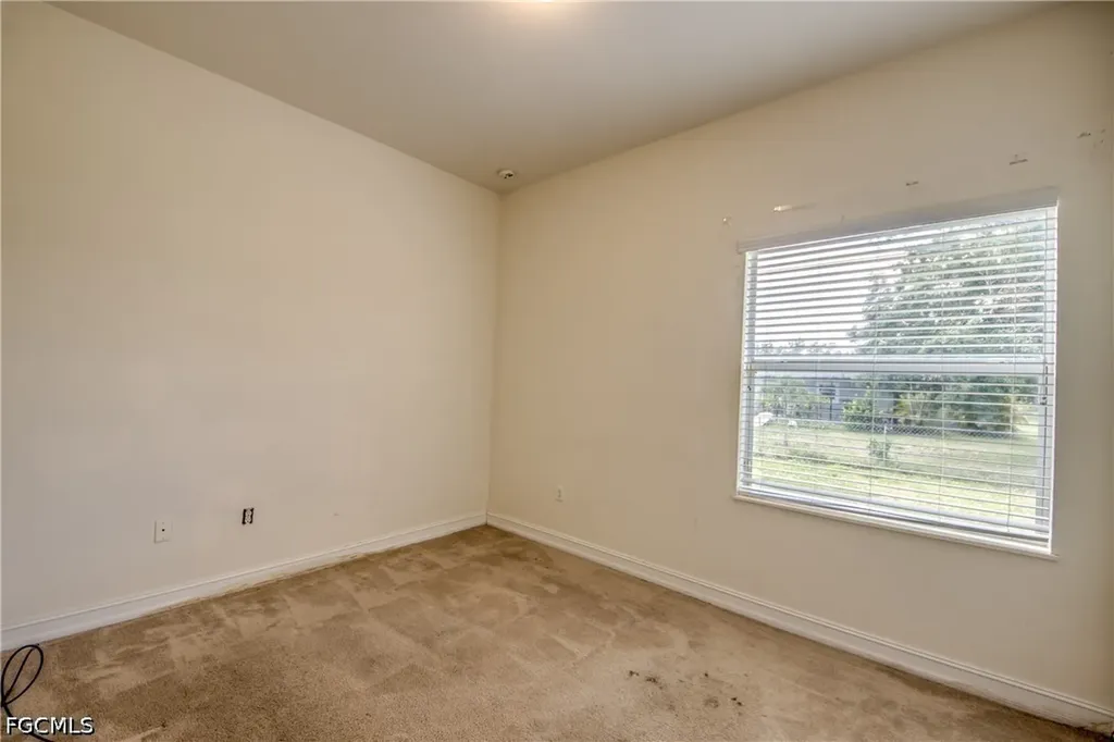 1810 NE 27th Street Cape Coral FL 33909