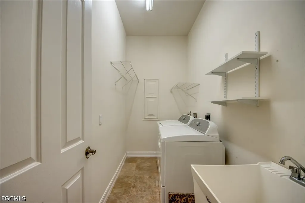 1810 NE 27th Street Cape Coral FL 33909