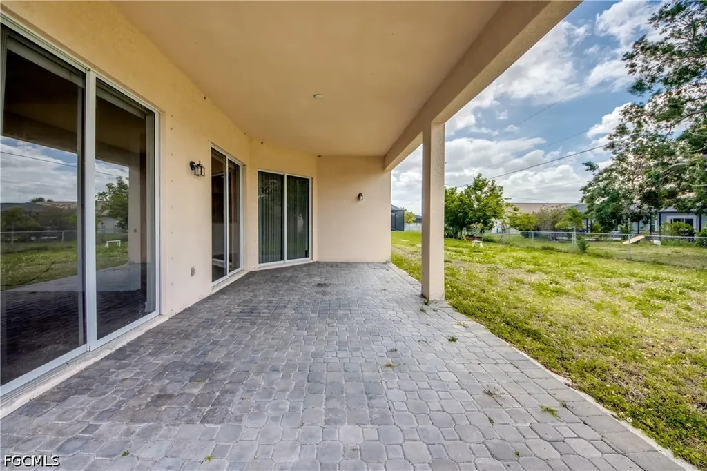 1810 NE 27th Street Cape Coral FL 33909