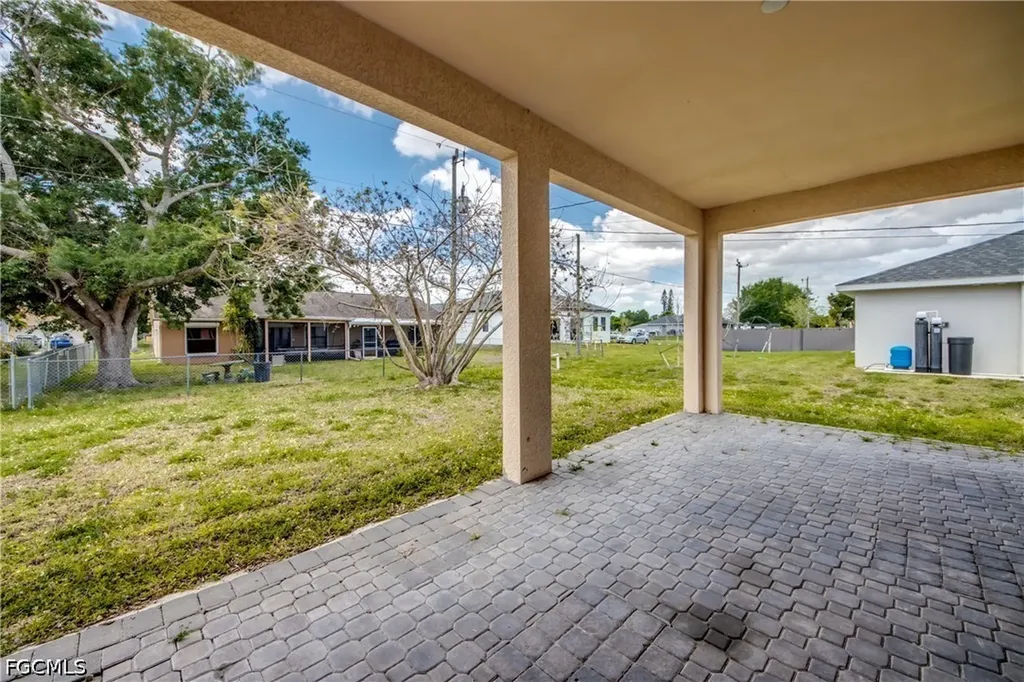 1810 NE 27th Street Cape Coral FL 33909