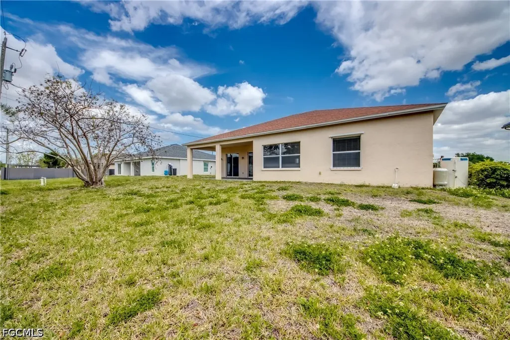 1810 NE 27th Street Cape Coral FL 33909