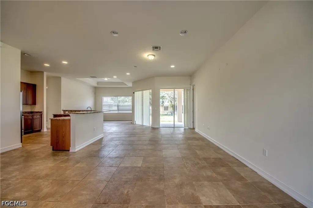 1810 NE 27th Street Cape Coral FL 33909