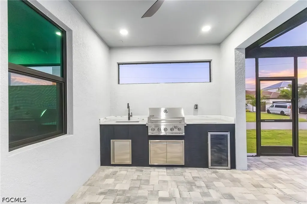 142 SW 33rd Place Cape Coral FL 33991