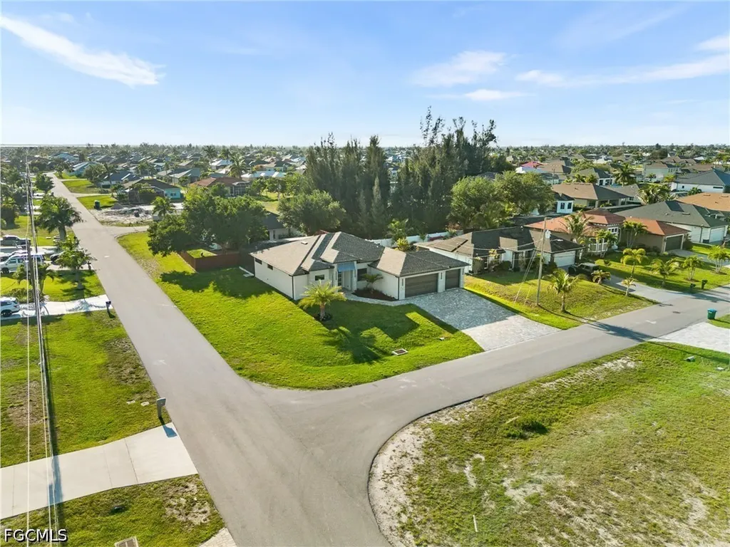 142 SW 33rd Place Cape Coral FL 33991