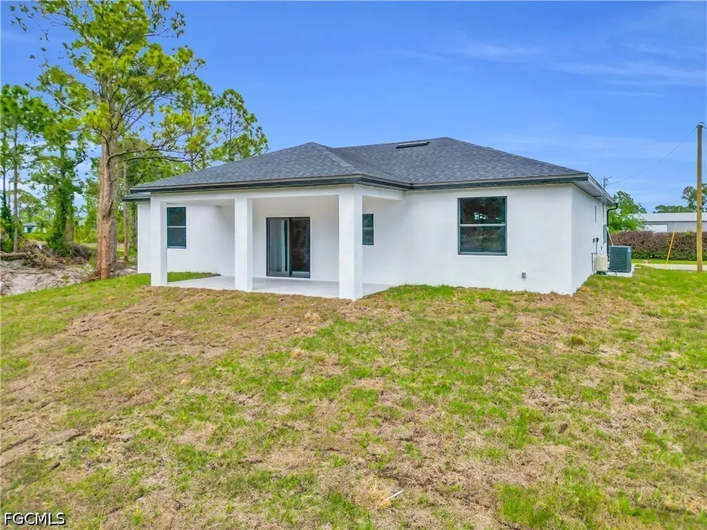 584 Genoa Avenue S Lehigh Acres FL 33974