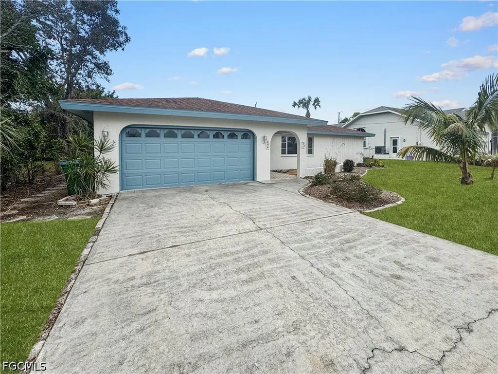 206 SE 46th Terrace Cape Coral FL 33904