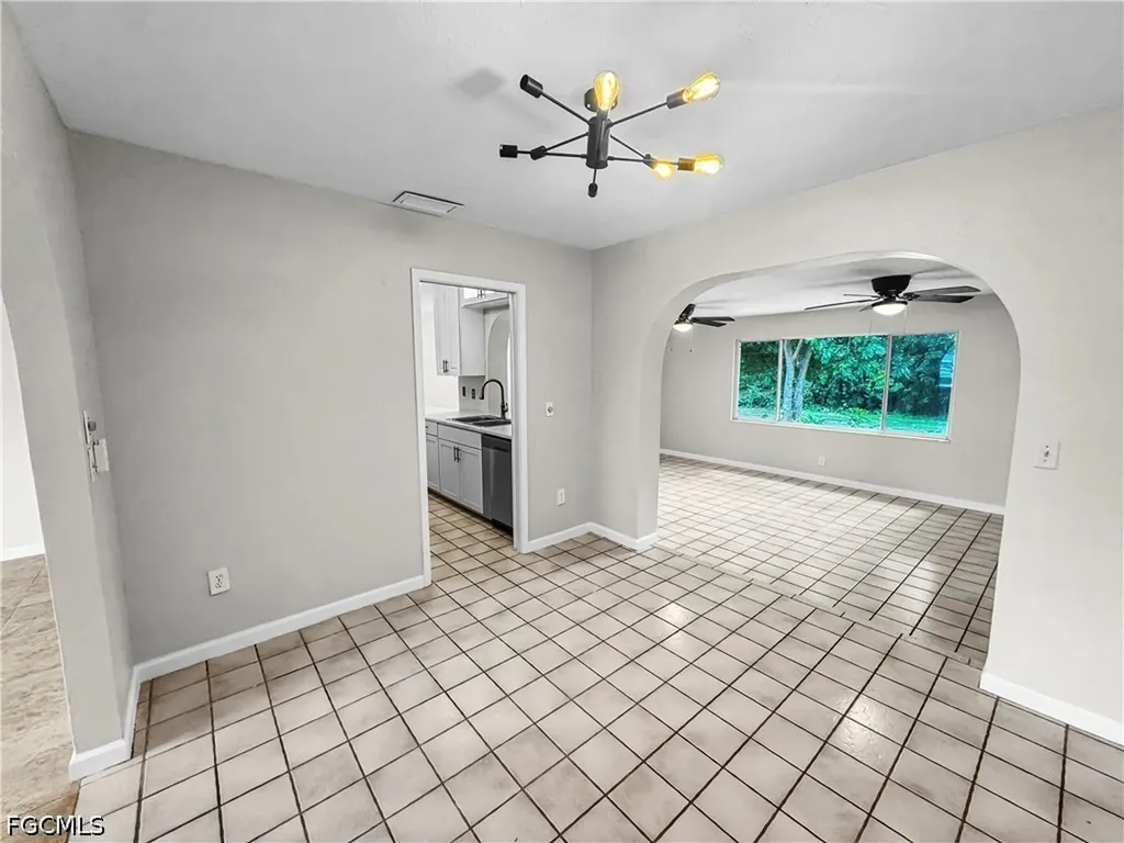 206 SE 46th Terrace Cape Coral FL 33904