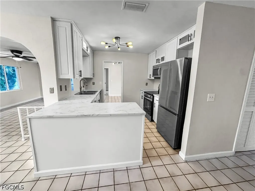 206 SE 46th Terrace Cape Coral FL 33904