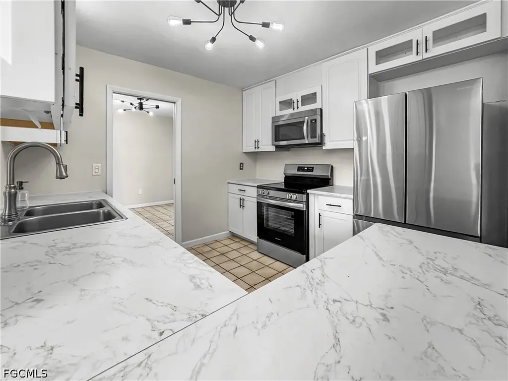 206 SE 46th Terrace Cape Coral FL 33904