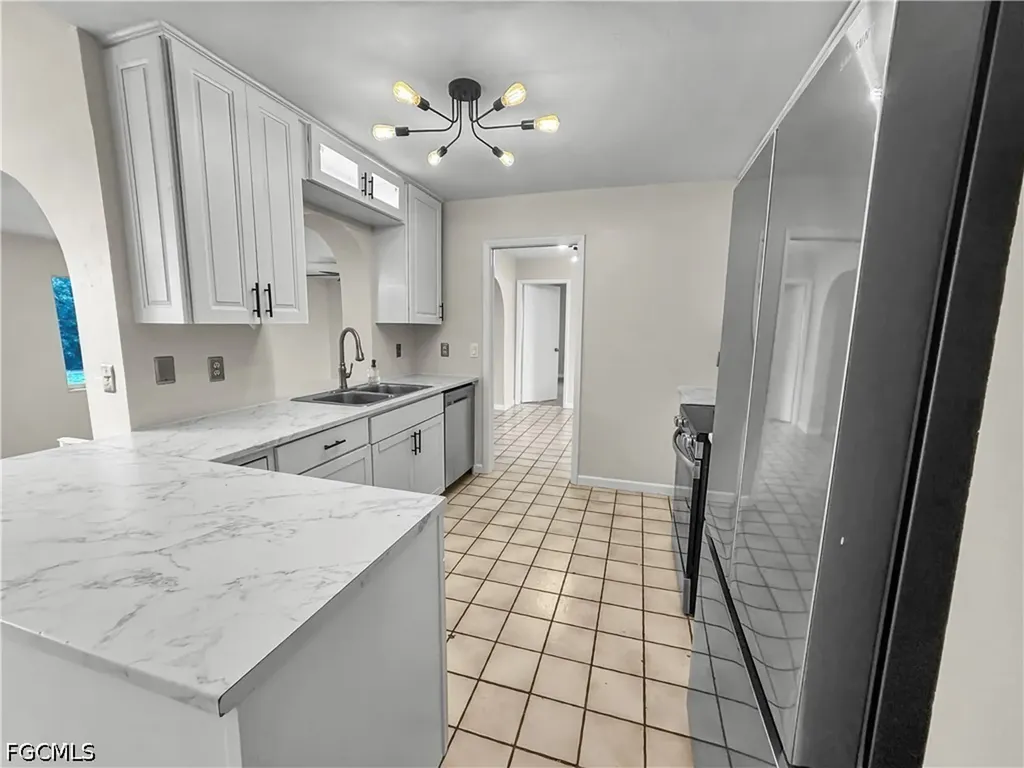 206 SE 46th Terrace Cape Coral FL 33904