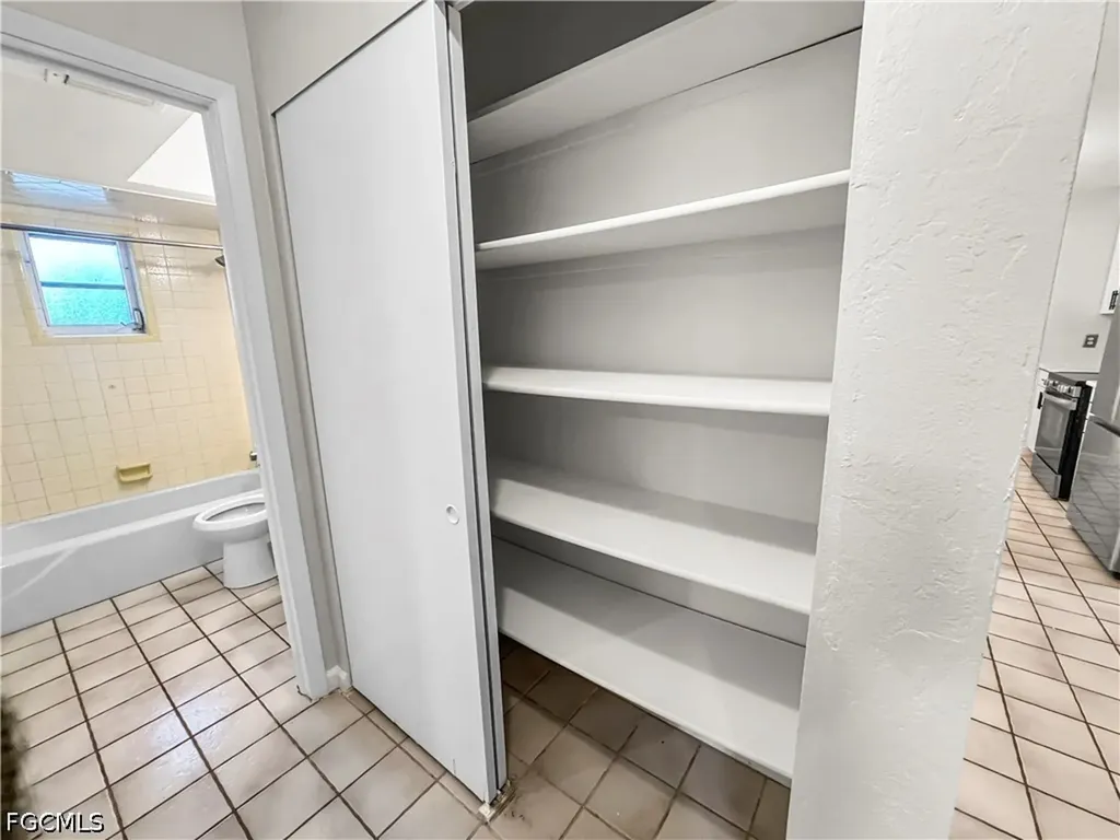206 SE 46th Terrace Cape Coral FL 33904